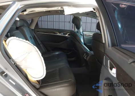 2015 Hyundai Genesis 3.8 z USA, uszkodzony, nr VIN KMHGN4JEXFU089249